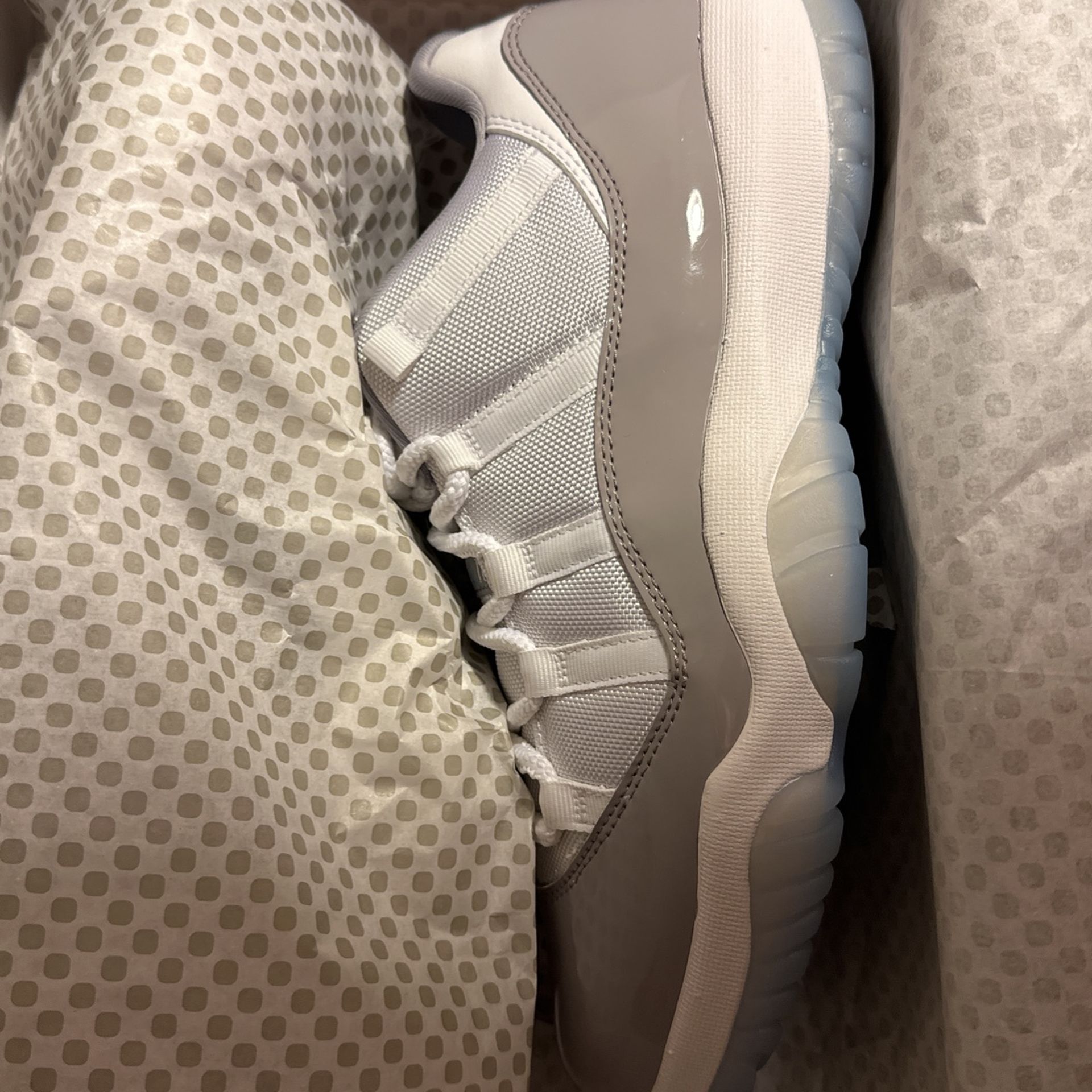 Air Jordan 11 Low Size 11 White University Blue