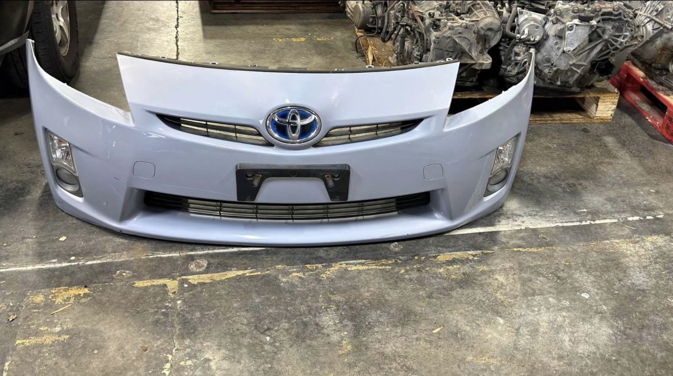2010-2015 Toyota Prius Front bumper cover