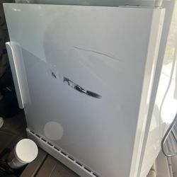 Medicine Freezer / Cooler 
