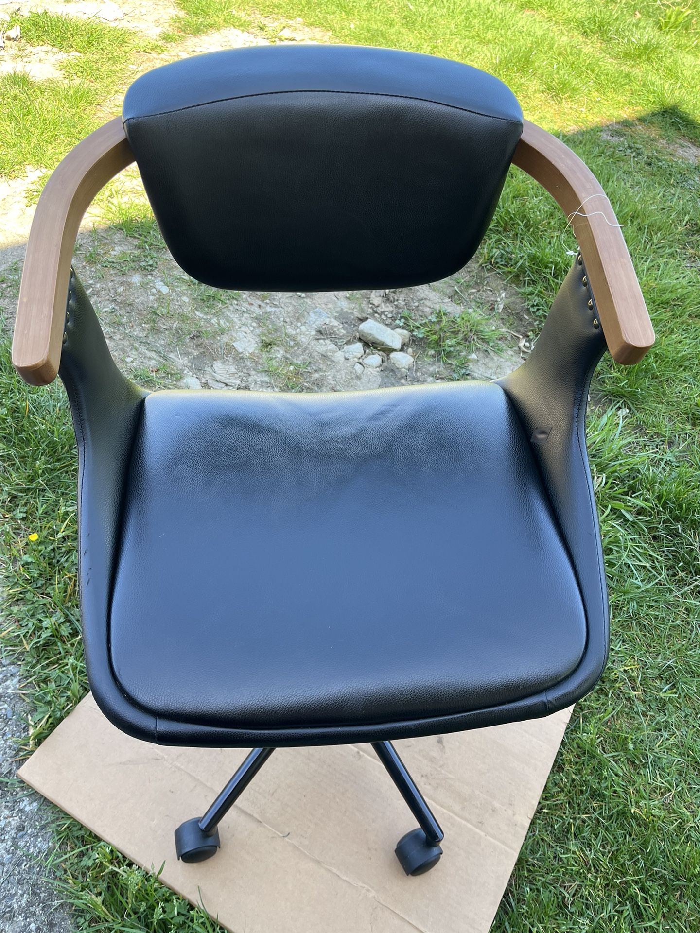 Chair office or home - adjustable height