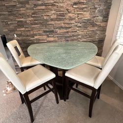 Glass Dinging Table With 4 White Leather Chairs 