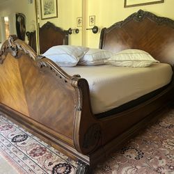 Wood Bed Frame 