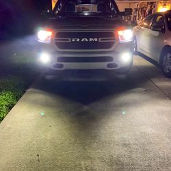 2504 PSX24W LED Fog Light Bulbs 6000K Xenon White 360° Light, Xtreme Super Bright PG20/7 Base Fog Lamps Replacement 5730 33-SMD