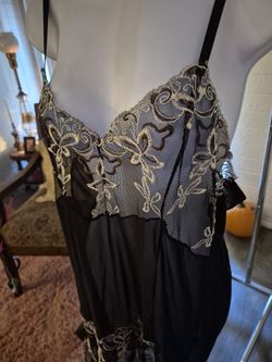 🔥NEW & GORGEOUS LINGERIE BY FREDERIC'S OF HOLLYWOOD SHEER BLACK LACE SIZE:LARGE🔥