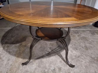 Round table