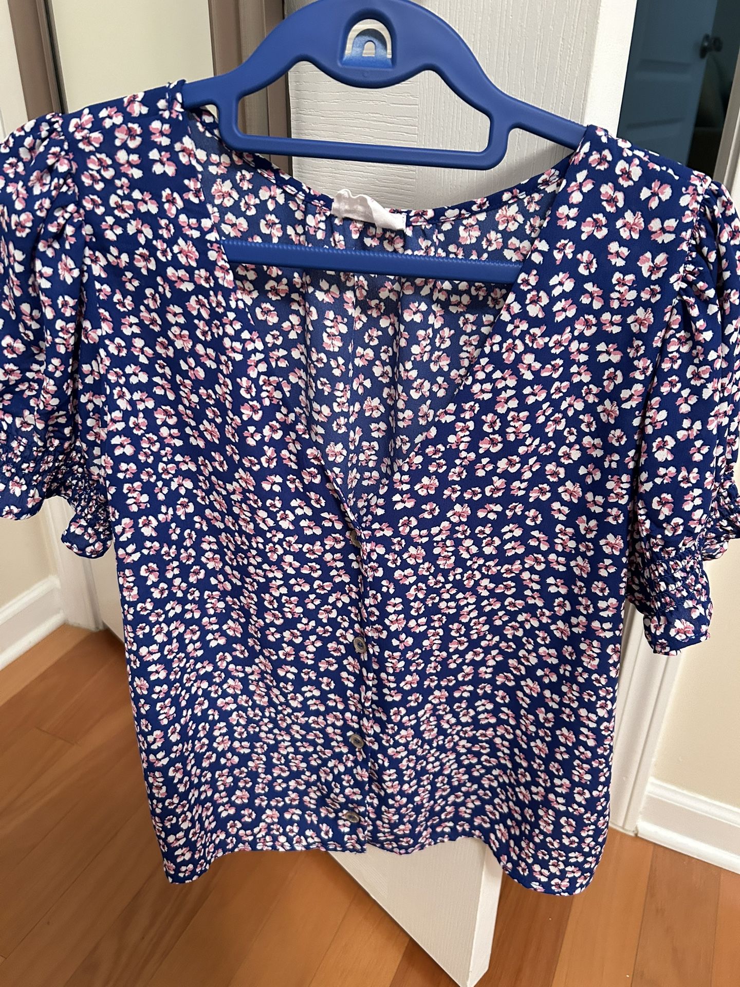 Women’s Short Sleeve Top 