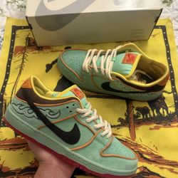 Nike SB Dunk Low "Rodeo Tourmaline”