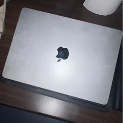 Apple 2022 MacBook Air M2 512 gb