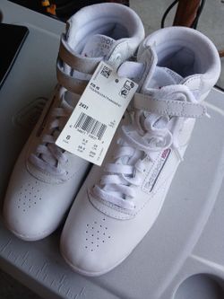 Reebok womans size 8 new
