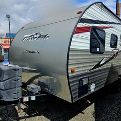 2014 Forest River Grey Wolf (Cascade) 17BH