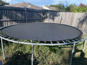 16 Ft Trampoline