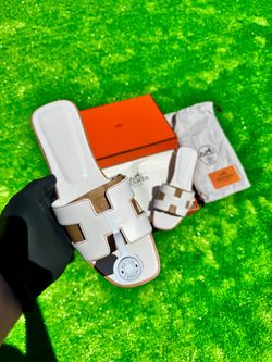 (ALL SIZES) Hermes Oran Sandals White