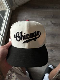 White sox fitted exclusive 40$ 7 3/8’s