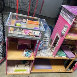 Kidkraft Doll House