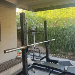 Squat rack/ bench Rack W/Barbell