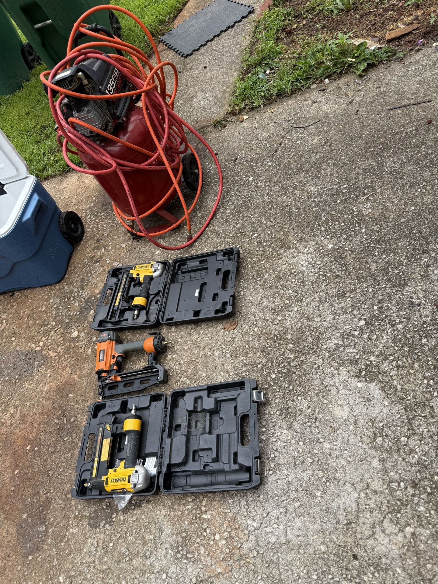 Air Compressor With Attachments