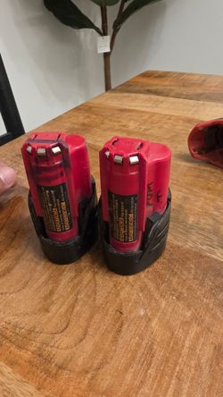 Milwaukee m12 lithium batteries