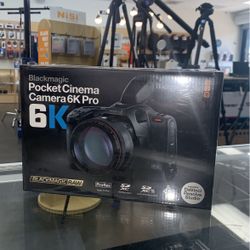 Blackmagic Design Pocket Cinema Camera 6K Pro.