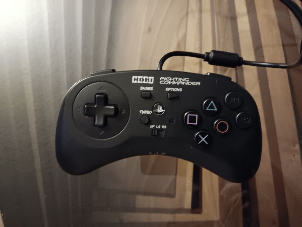 Hori Fighting Commander (PS3/PS4/PC)