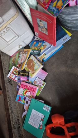 Lot of Children's Books – 10+ Titles