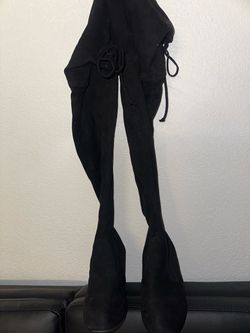 Boots/ skirt