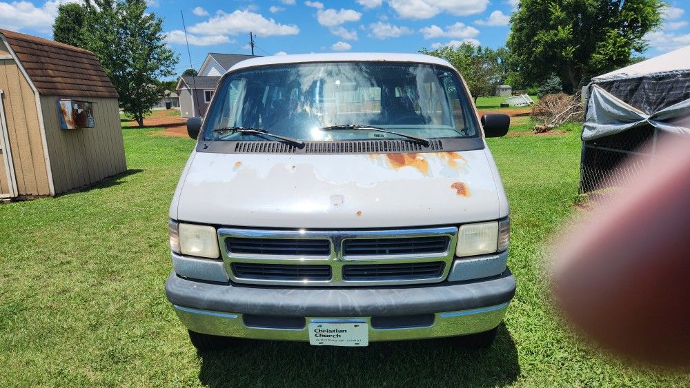 1994 Dodge Ram Wagon