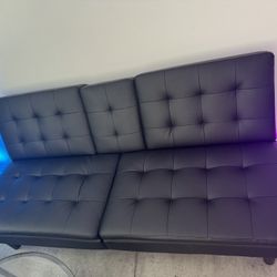 Black Futon 