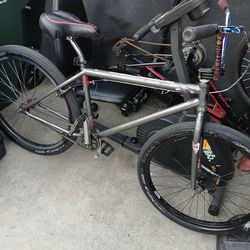 SUBROSA ROSE OLD SCHOOL BMX BIKE FRAME 17.5 26" WHEELS