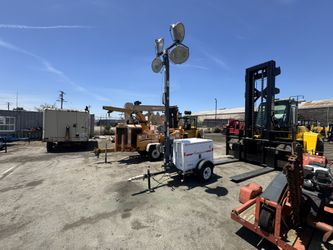 2012 Magnum Light Tower / Generator