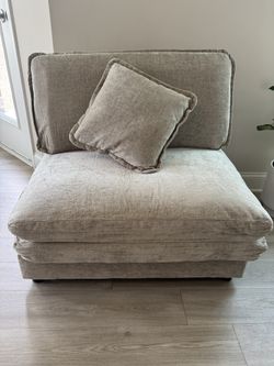 Single Sofa Beige (NEW)