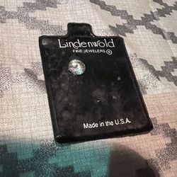 Lindenwold Fine Jewelers Genuine 1-Carat Round Brilliant Cubic Zirconia