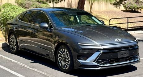 2025 Hyundai Sonata Hybrid