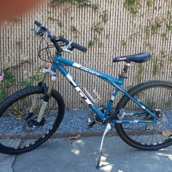 GT Avalanche 1.0 Mountain bike 