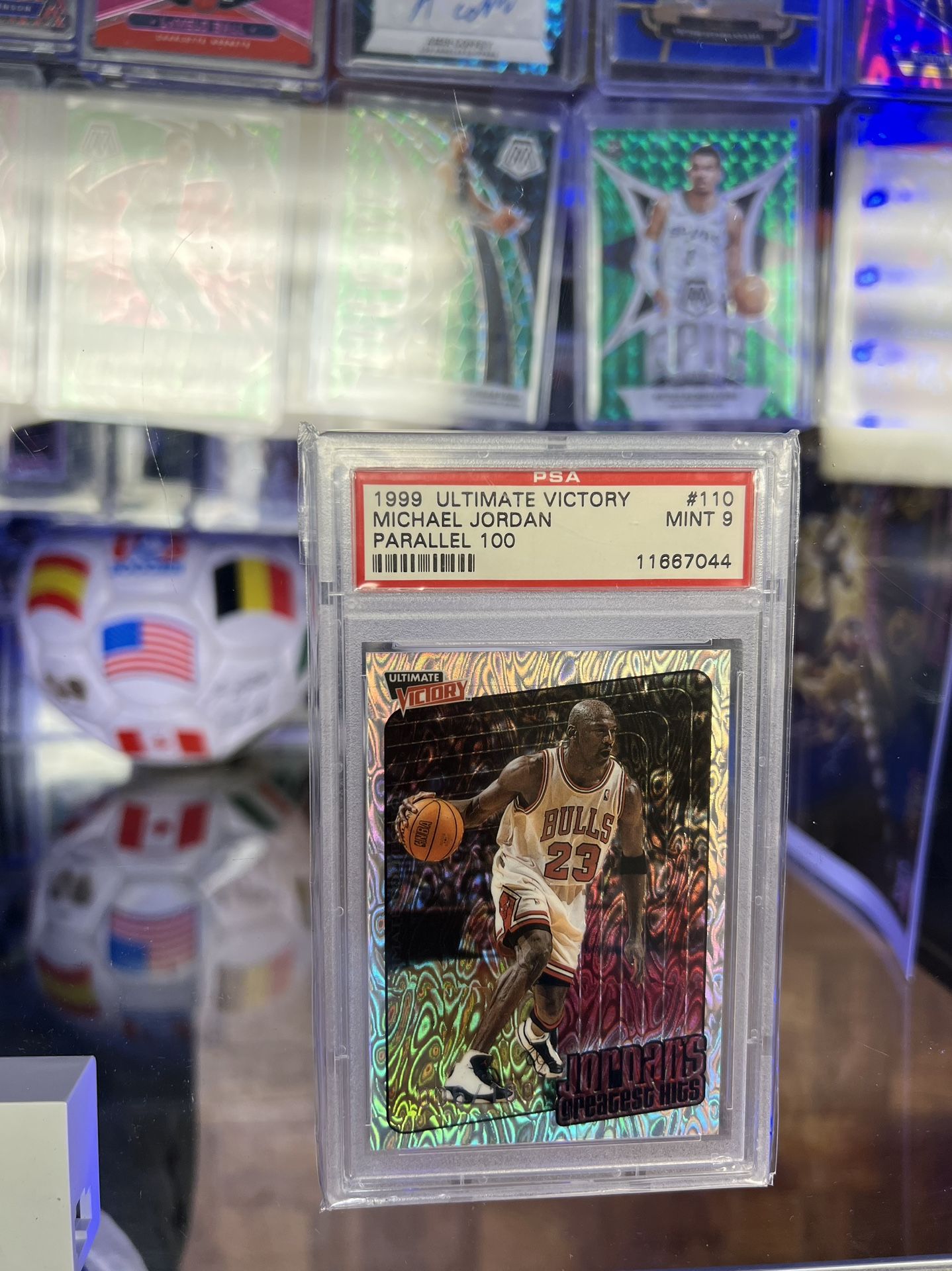 🔥rare 1999-00 Michael Jordan Ultimate Victory Parallel /100 original Psa 8