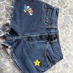 Super Mario Levi’s Shorts