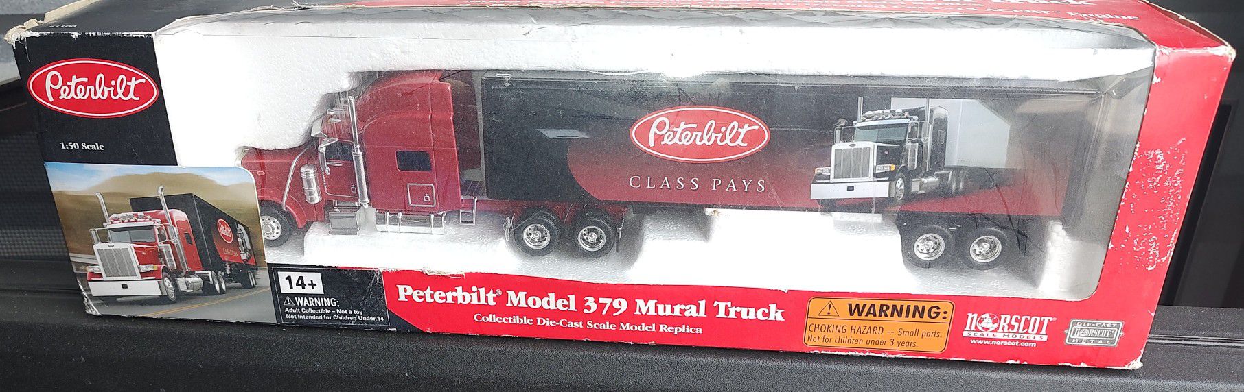 Peterbilt Model 379 Mural Die-Cast Metal Truck 61100