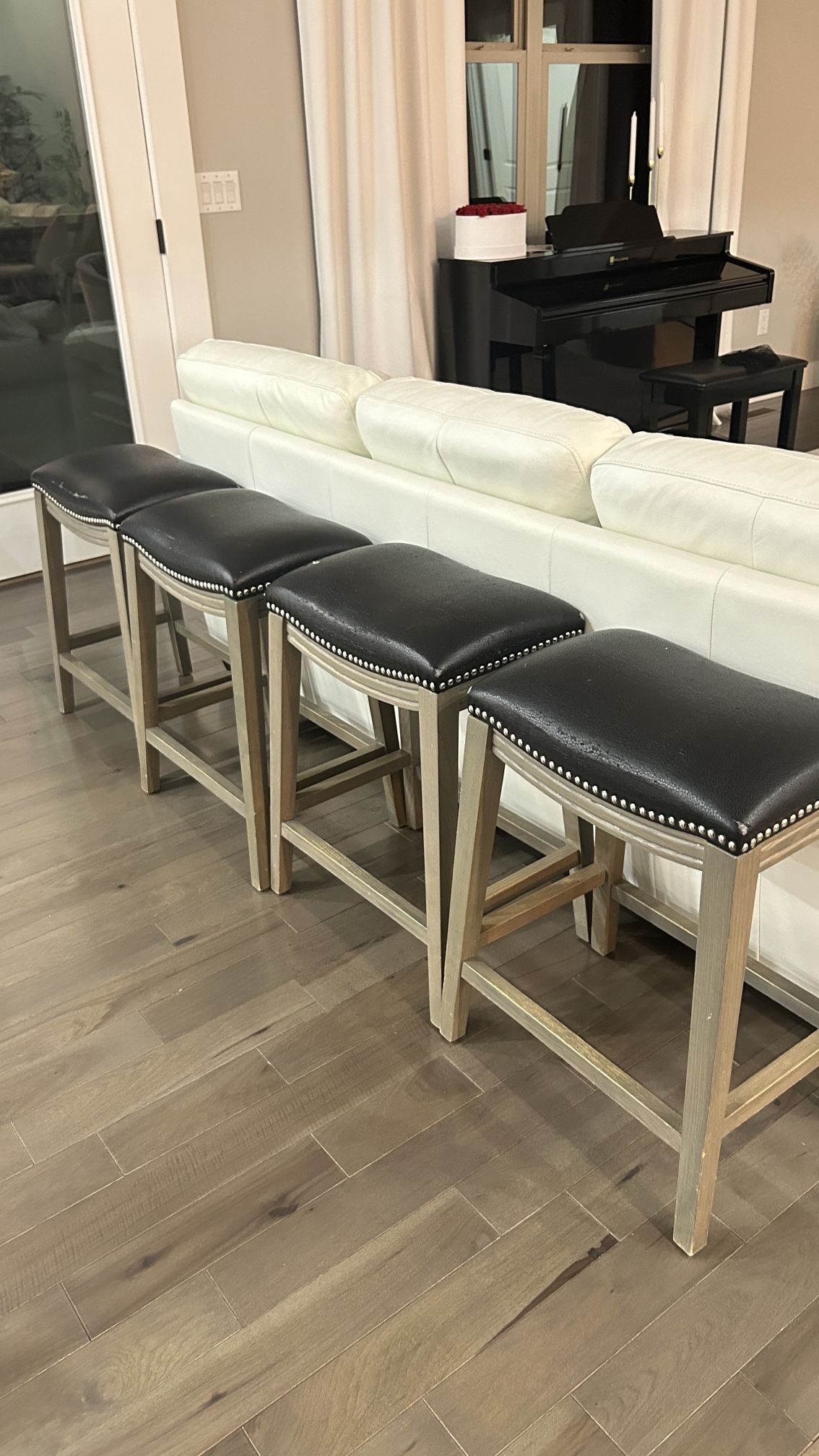 4 Island Chairs For Sale