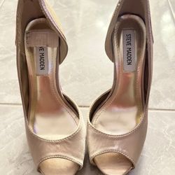 Tan Heels 