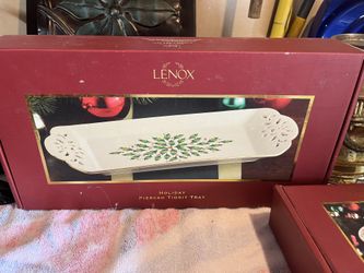 LENOX HOLIDAY CHINA