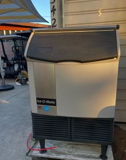 Ice o matic ice machine working perfect