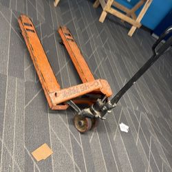 Pallet jack