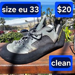 Climbing shoes, lightly used 👟