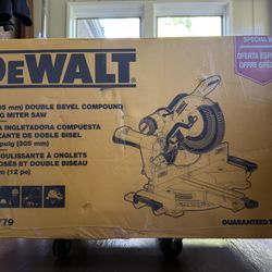 *Brand New* DeWalt DWS779 Compound 12” Miter Saw / Chop Saw