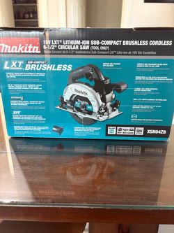 Makita 18V 6-1/2 in. LXT Sub-Compact Lithium-Ion Brushless Cordless Circular Saw (Tool Only)