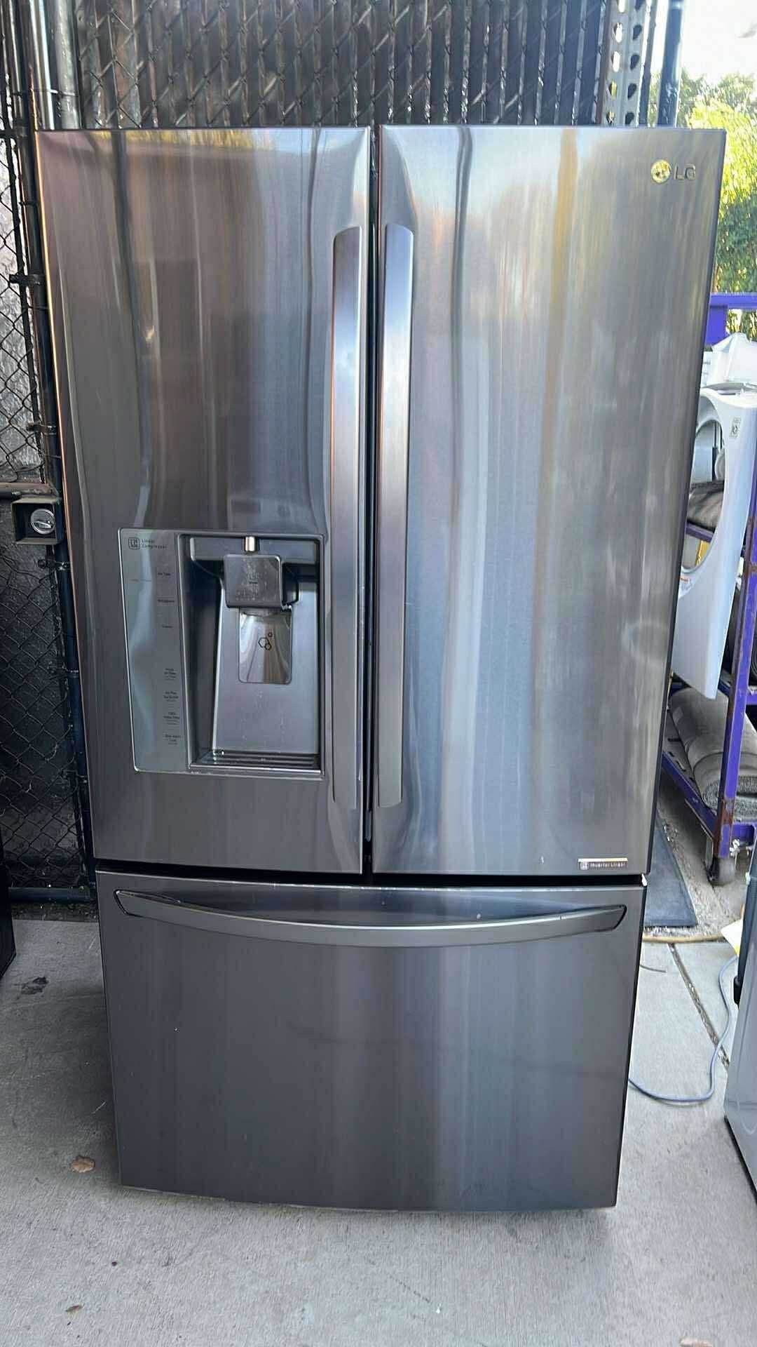 Refrigerator LG