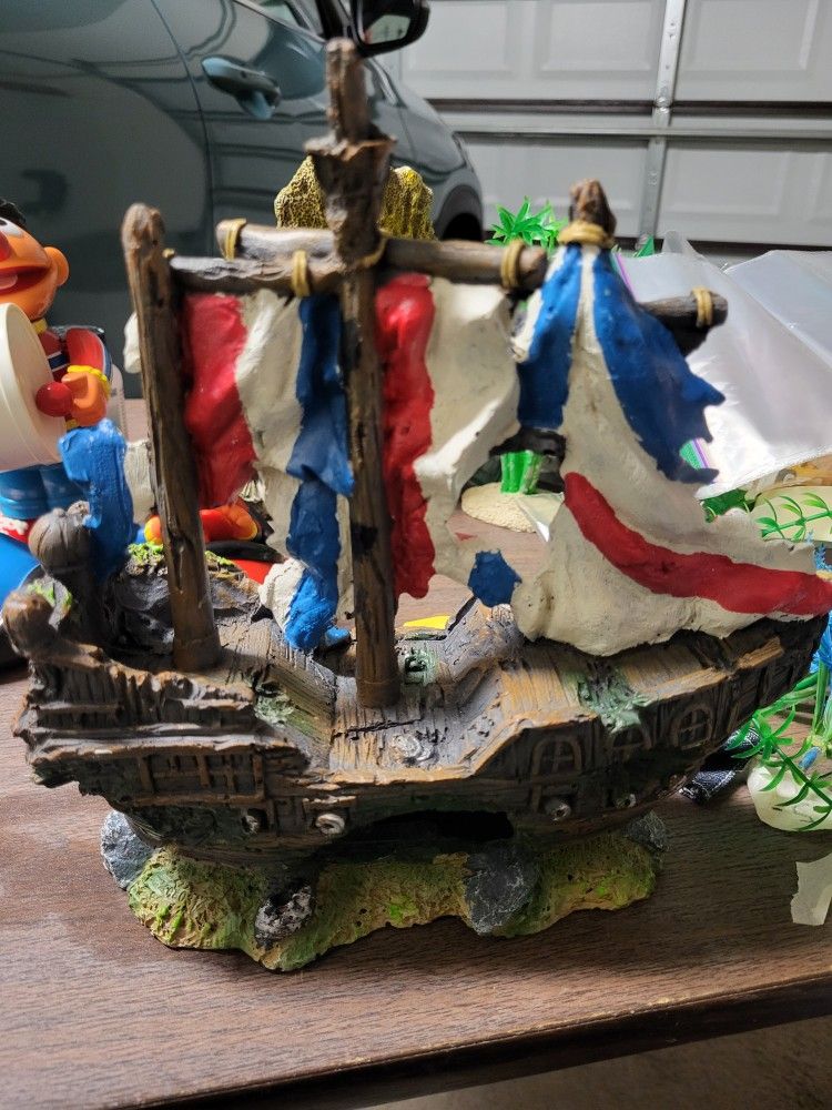 Ship For Fish Tank