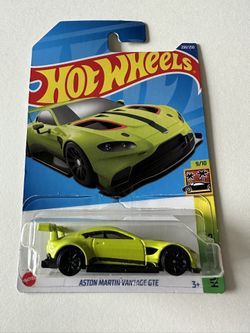 2022 Hot Wheels Aston Martin Vantage GTE