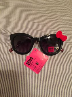 Hello kitty sunglasses