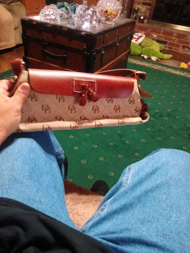 Dooney&Bourke