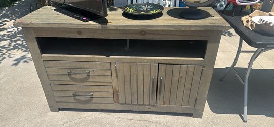 Tv stand